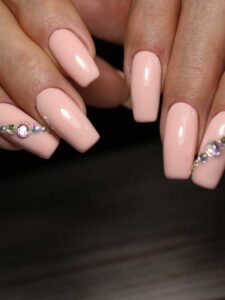 Nude-Chrome-Nail