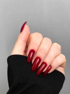 Heart-Shaped-Glitter-Red-nail