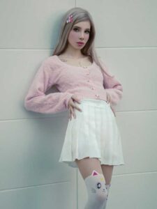 Pink Outfit Ideas Pink Sweater and Neutral Bottoms