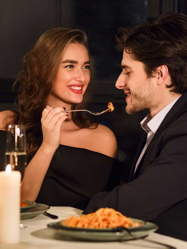 stylish-woman-dinner-date