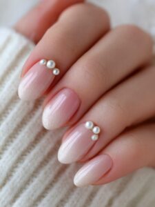Dot nude nail
